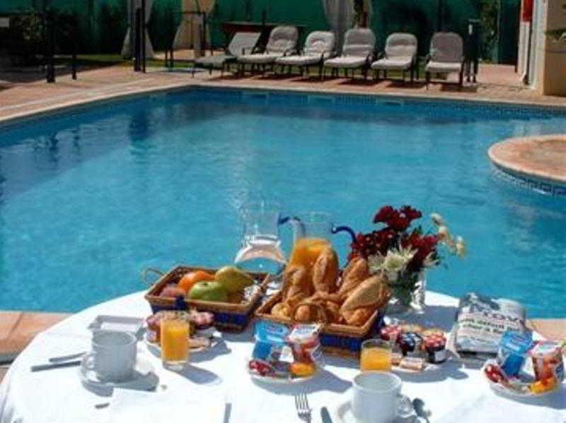 Hotel Ariane Istres Εξωτερικό φωτογραφία