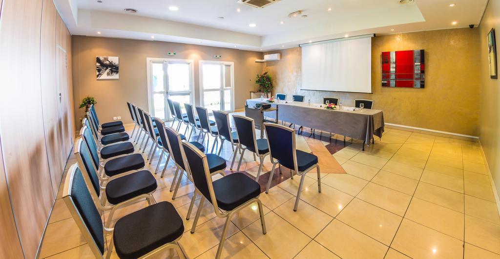 Hotel Ariane Istres Εξωτερικό φωτογραφία